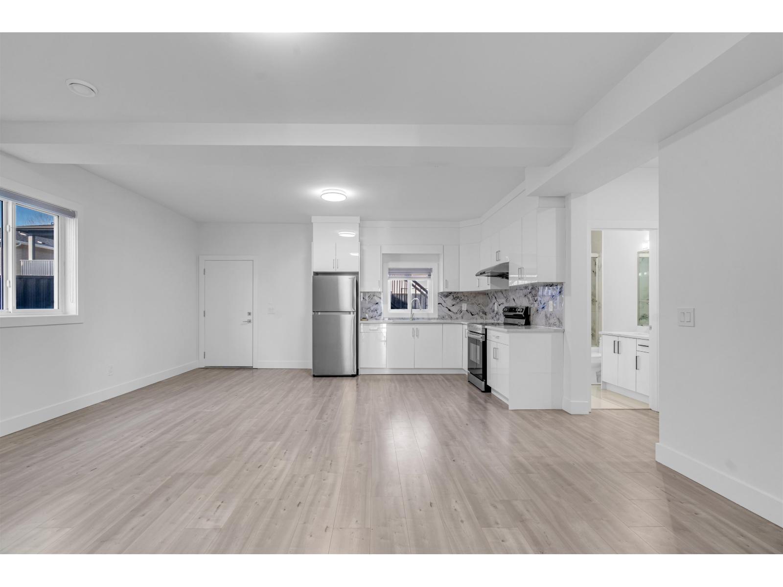 32689 Carter Avenue, Mission, BC - Indoor Photo Showing Kitchen
