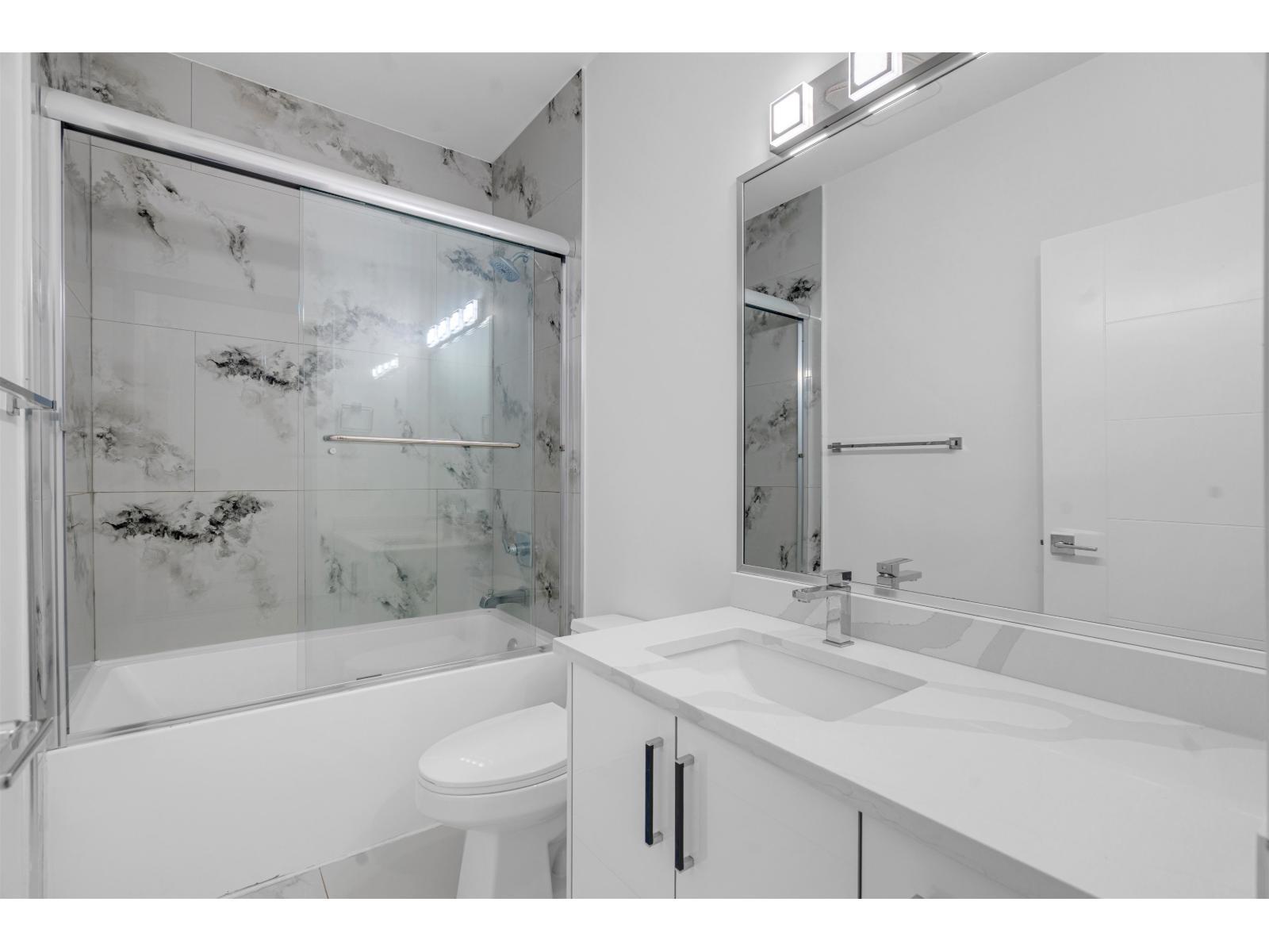 32689 Carter Avenue, Mission, BC - Indoor Photo Showing Bathroom