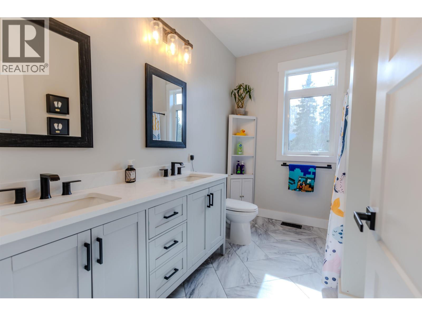 420 Nourse Subdivision #1, Burns Lake, BC - Indoor Photo Showing Bathroom