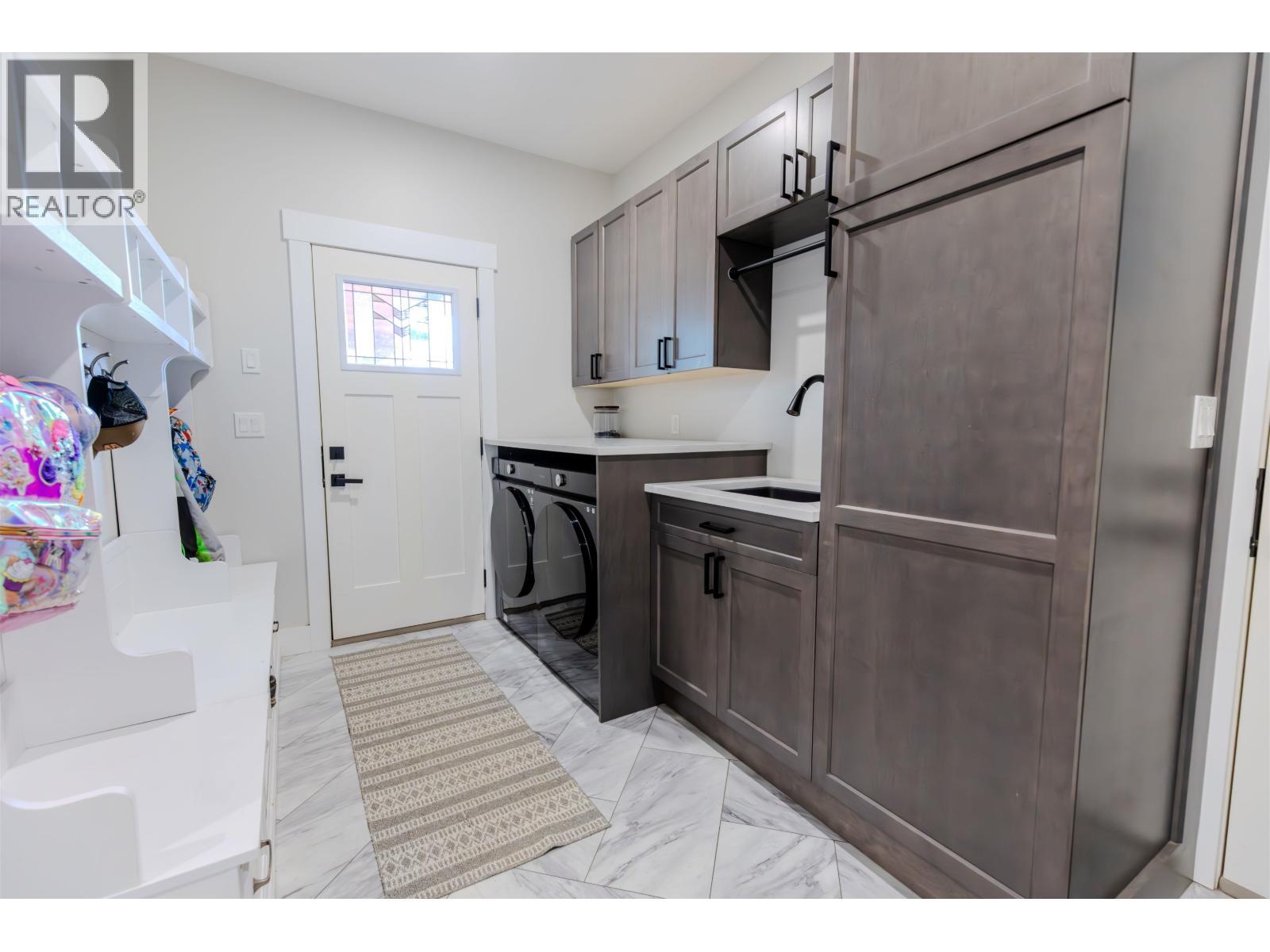 420 Nourse Subdivision #1, Burns Lake, BC - Indoor Photo Showing Laundry Room