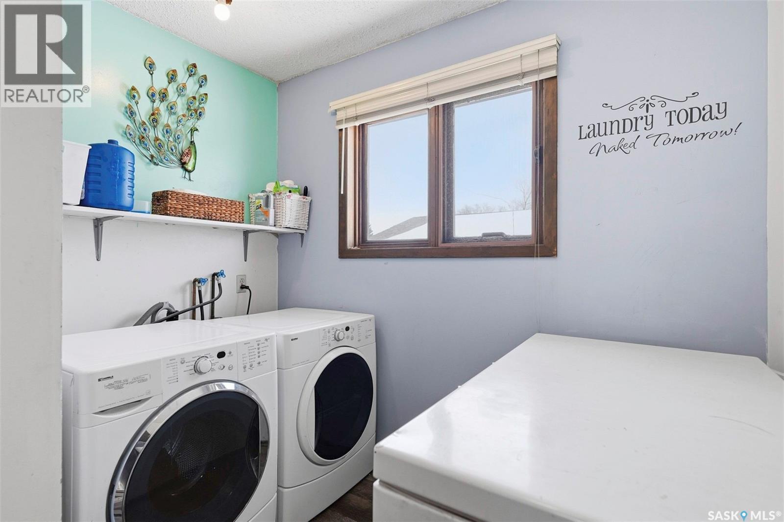 639 Wardlow Road, Saskatoon, SK - Indoor Photo Showing Laundry Room
