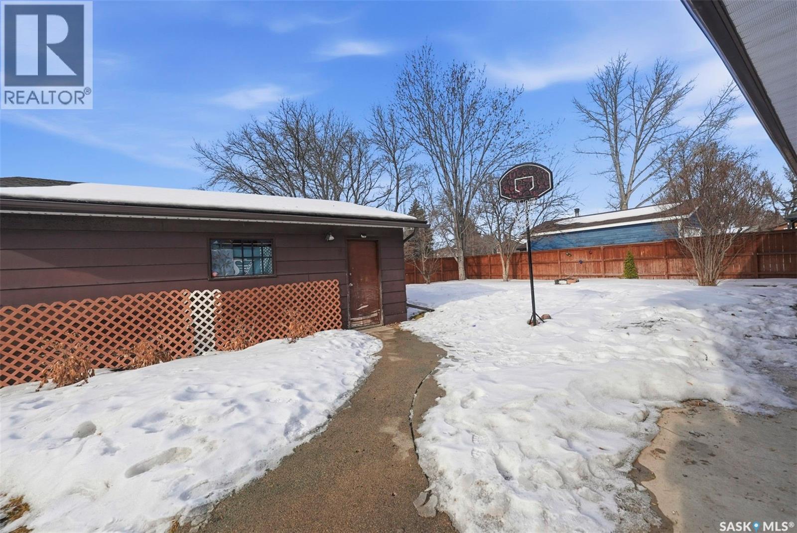 639 Wardlow Road, Saskatoon, SK - Outdoor With Deck Patio Veranda