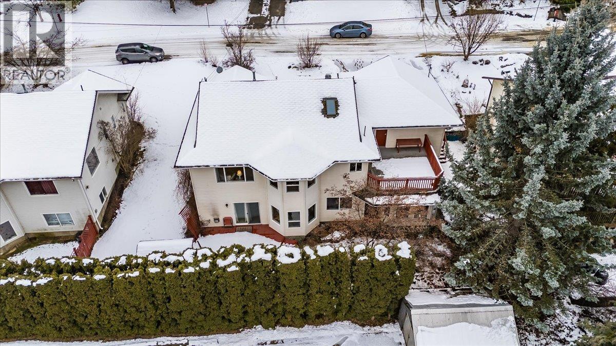 702 Munro Street, Nelson, BC - Outdoor