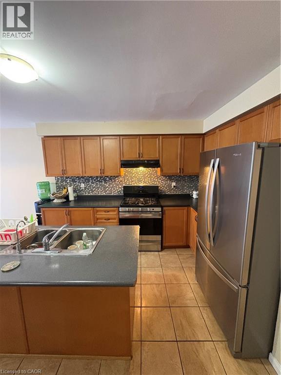 89 Garth Massey Drive, Cambridge, ON - Indoor Photo Showing Kitchen With Double Sink