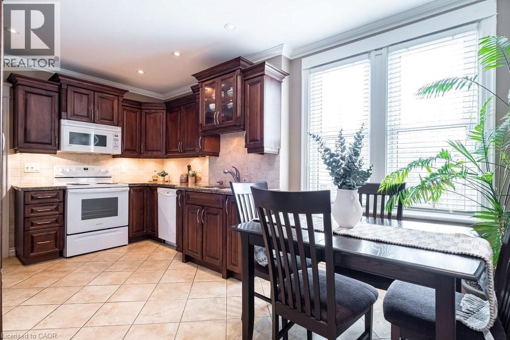 167 Park Street N, Hamilton, ON - Indoor