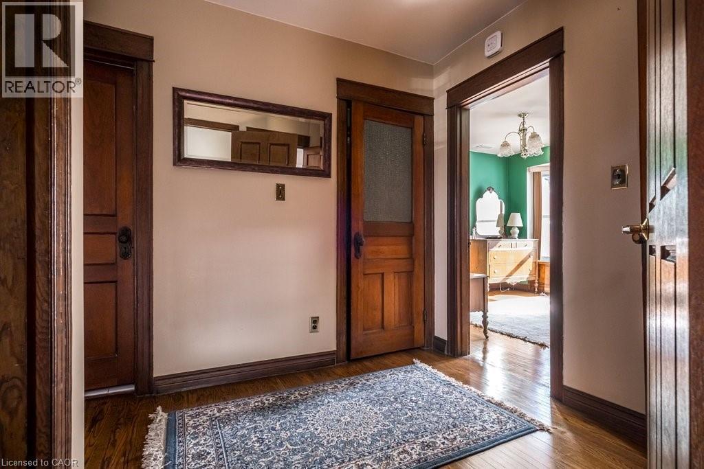 167 Park Street N, Hamilton, ON - Indoor Photo Showing Other Room