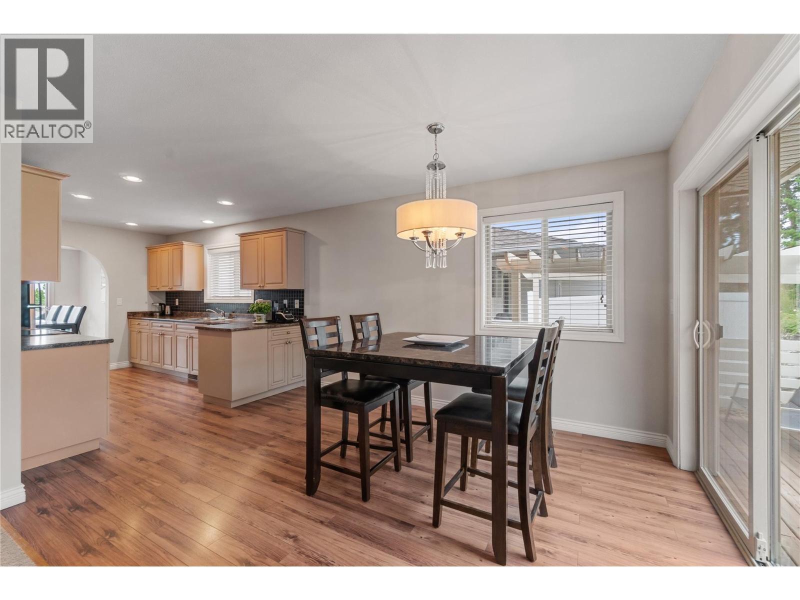 2042 Moonbeam Close, West Kelowna, BC - Indoor