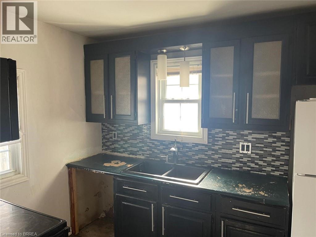 258 Wellington Road, London, ON - Indoor
