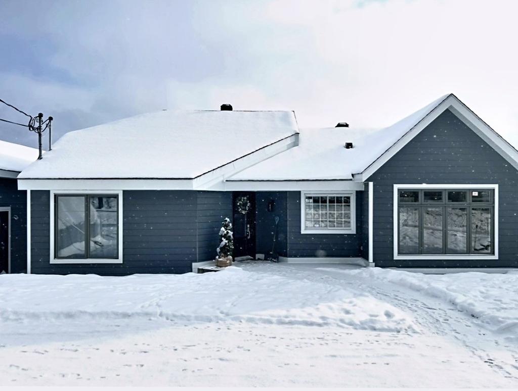 Façade - 71 Rue Henri-Dunant, Sainte-Agathe-Des-Monts, QC - Outdoor