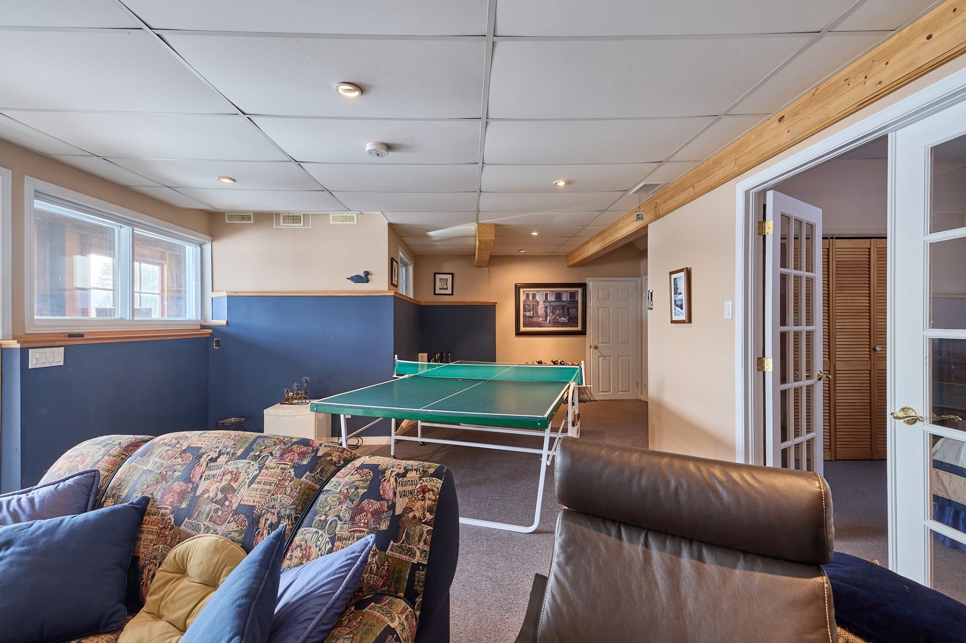 Family Room - 670 Ch. Des Îles, Entrelacs, QC - Indoor Photo Showing Other Room