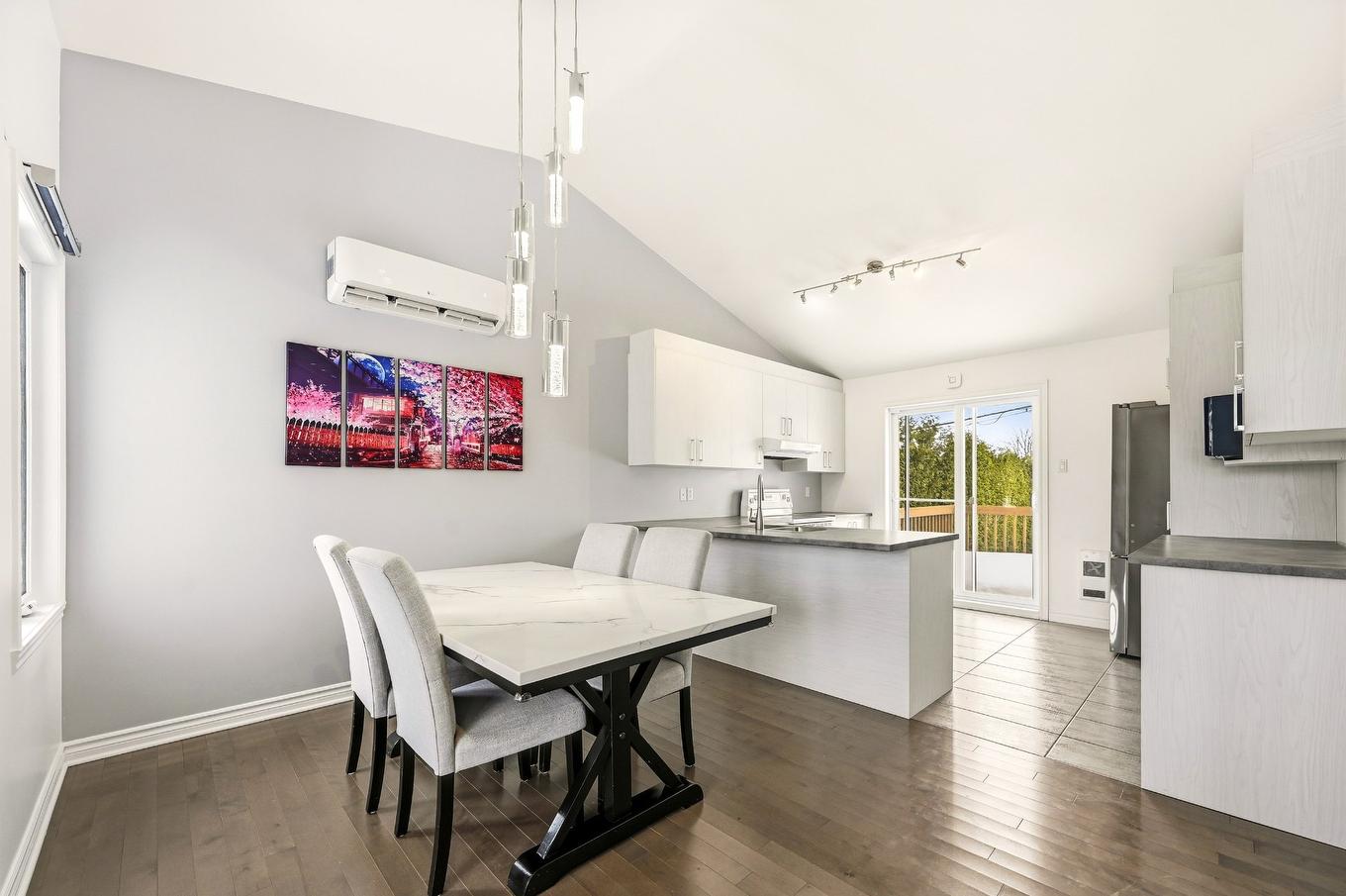 Vue d'ensemble - 924 Rue Brissette, Sainte-Julie, QC - Indoor