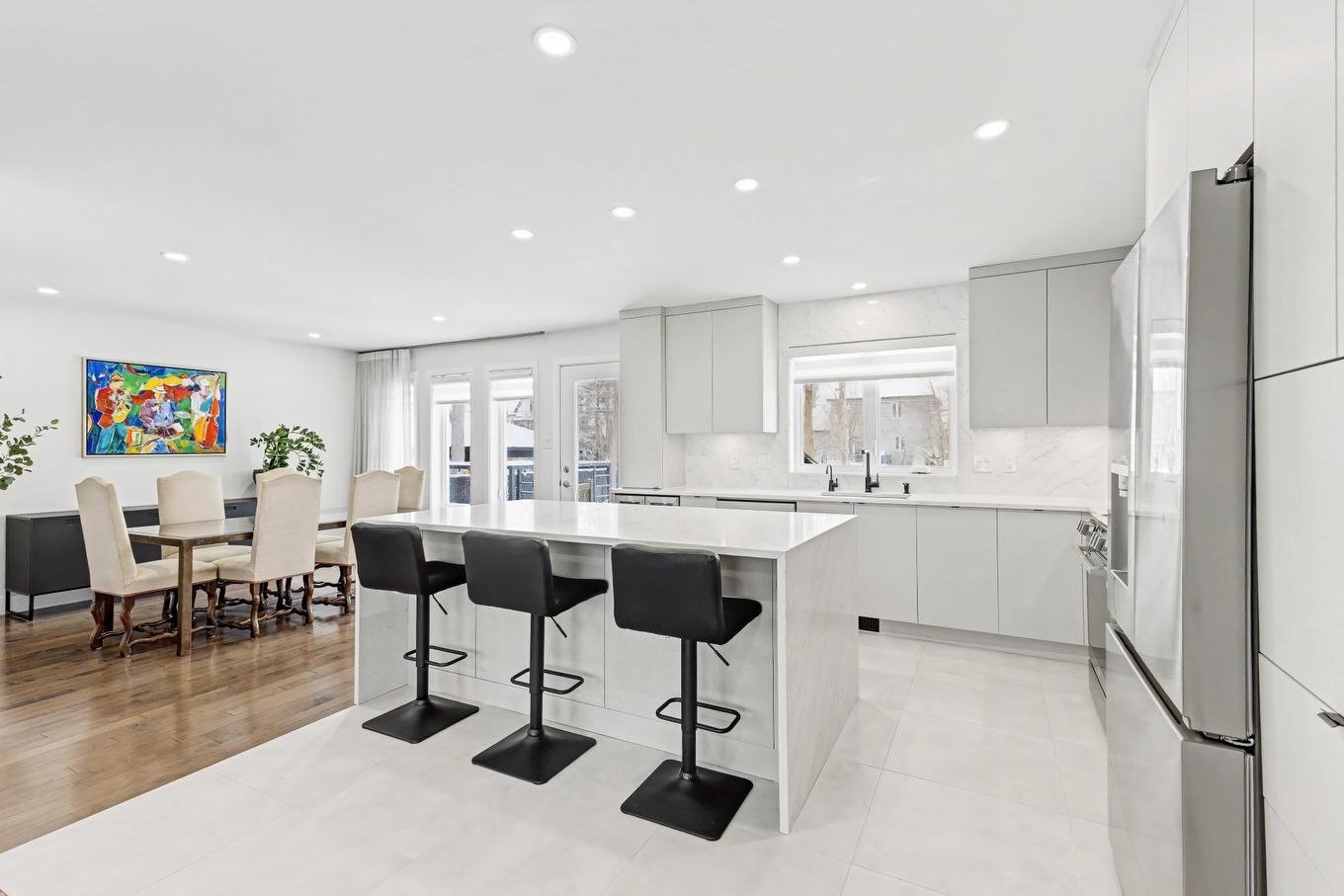 Cuisine - 1065 Rue Breux, Chambly, QC - Indoor Photo Showing Kitchen With Upgraded Kitchen