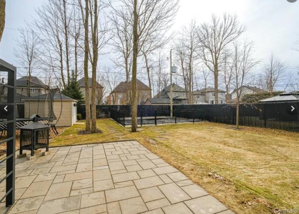 Cour - 1065 Rue Breux, Chambly, QC - Outdoor