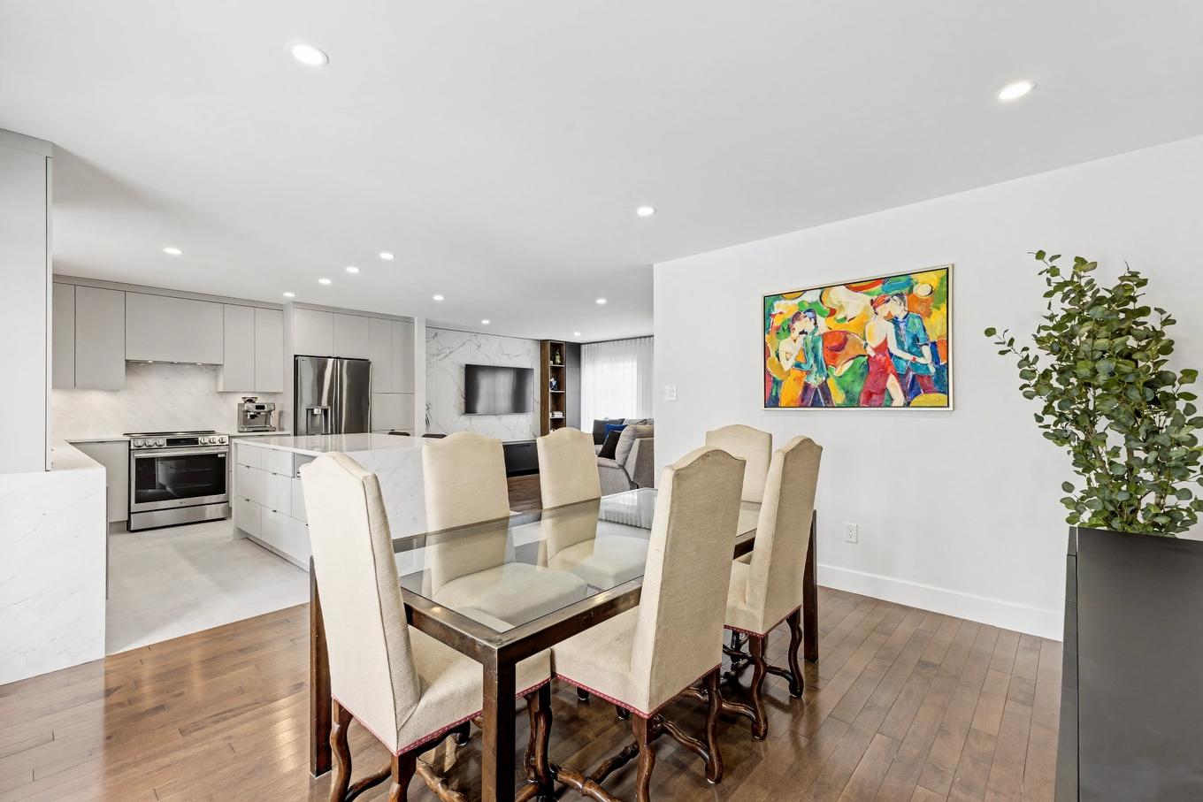 Salle à manger - 1065 Rue Breux, Chambly, QC - Indoor Photo Showing Dining Room