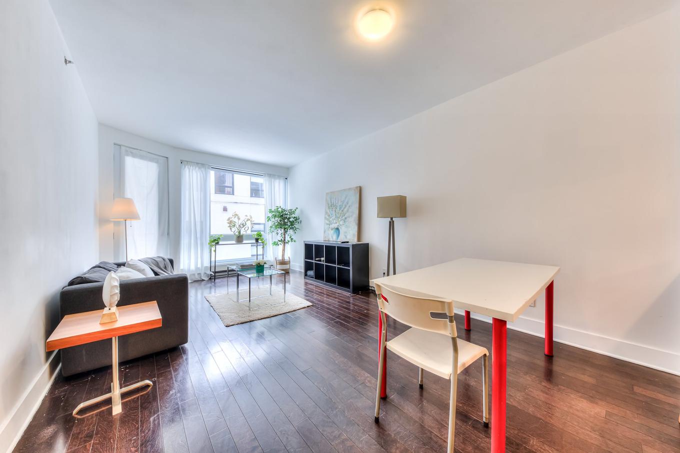 Salle à manger - 102-2285 Av. Ekers, Mont-Royal, QC - Indoor Photo Showing Living Room