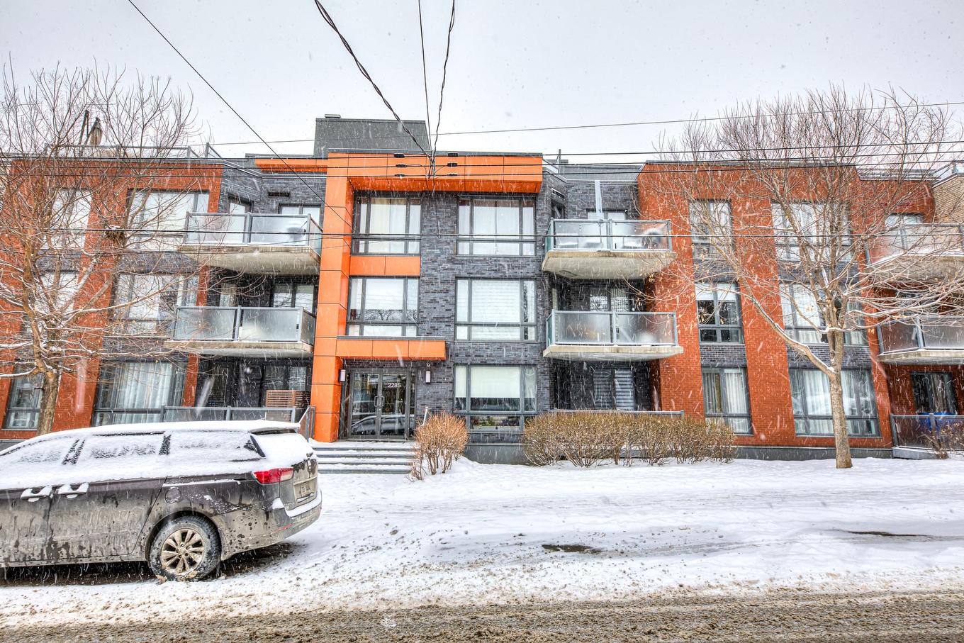 Façade - 102-2285 Av. Ekers, Mont-Royal, QC - Outdoor With Balcony With Facade
