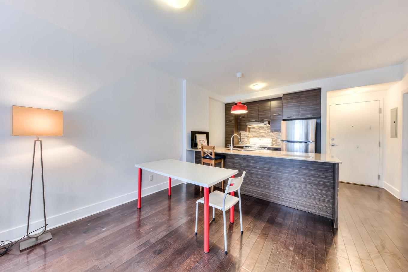 Salle à manger - 102-2285 Av. Ekers, Mont-Royal, QC - Indoor