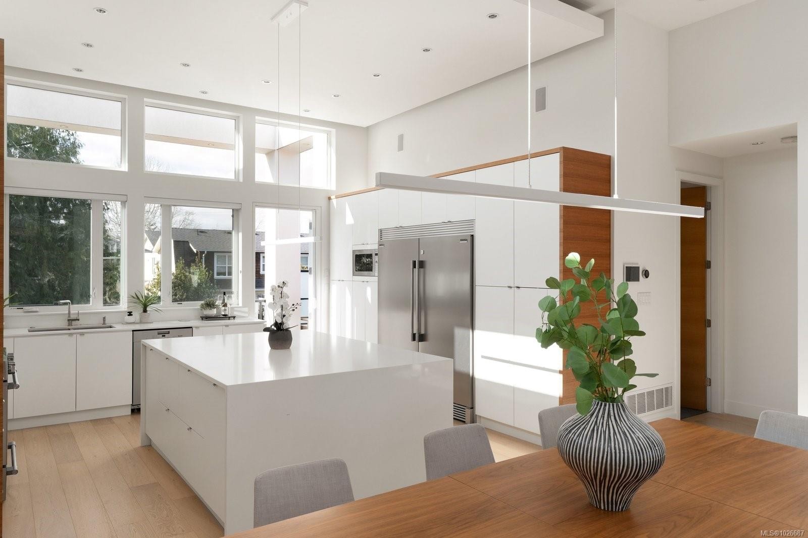 2318 Shakespeare St, Victoria, BC