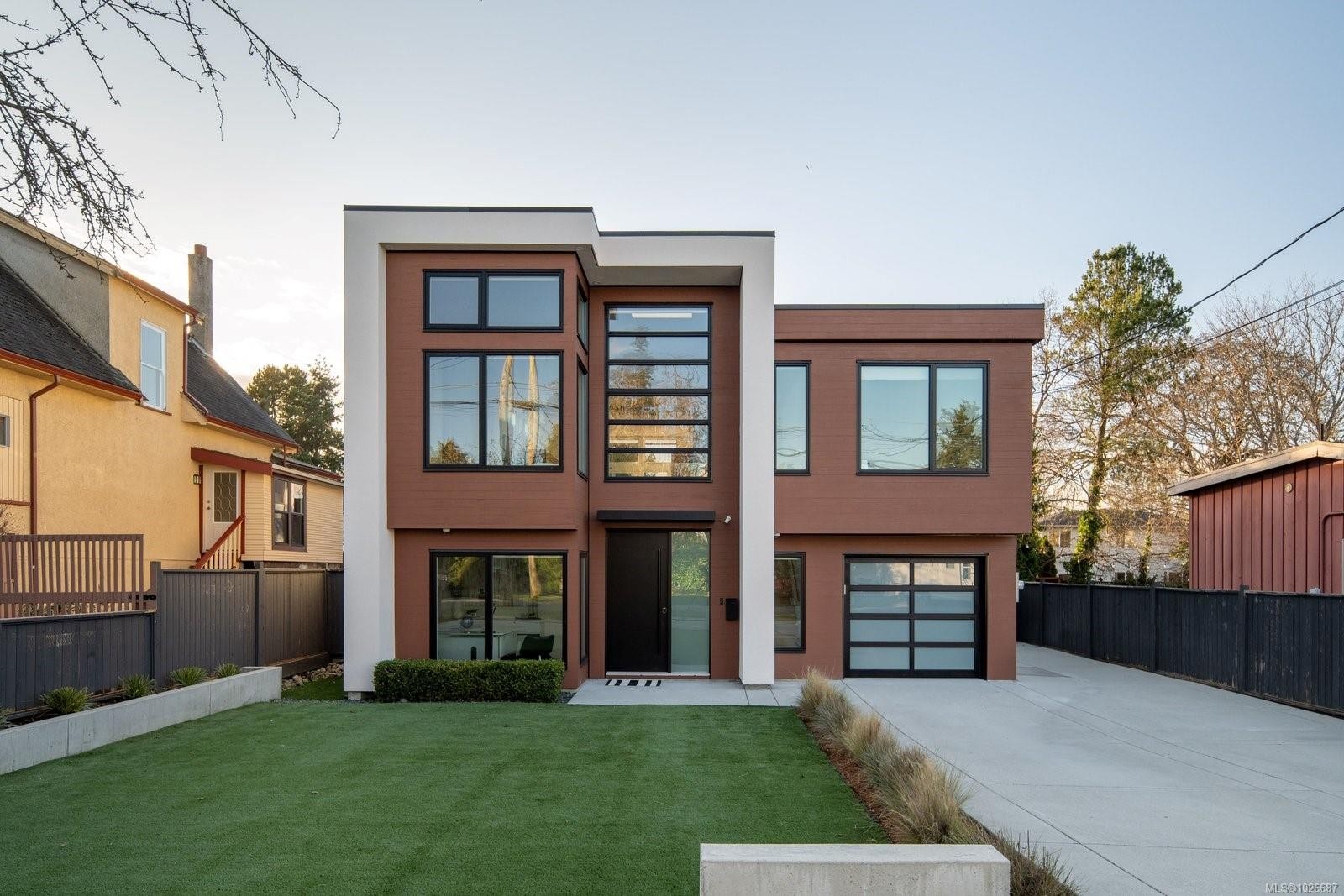 2318 Shakespeare St, Victoria, BC