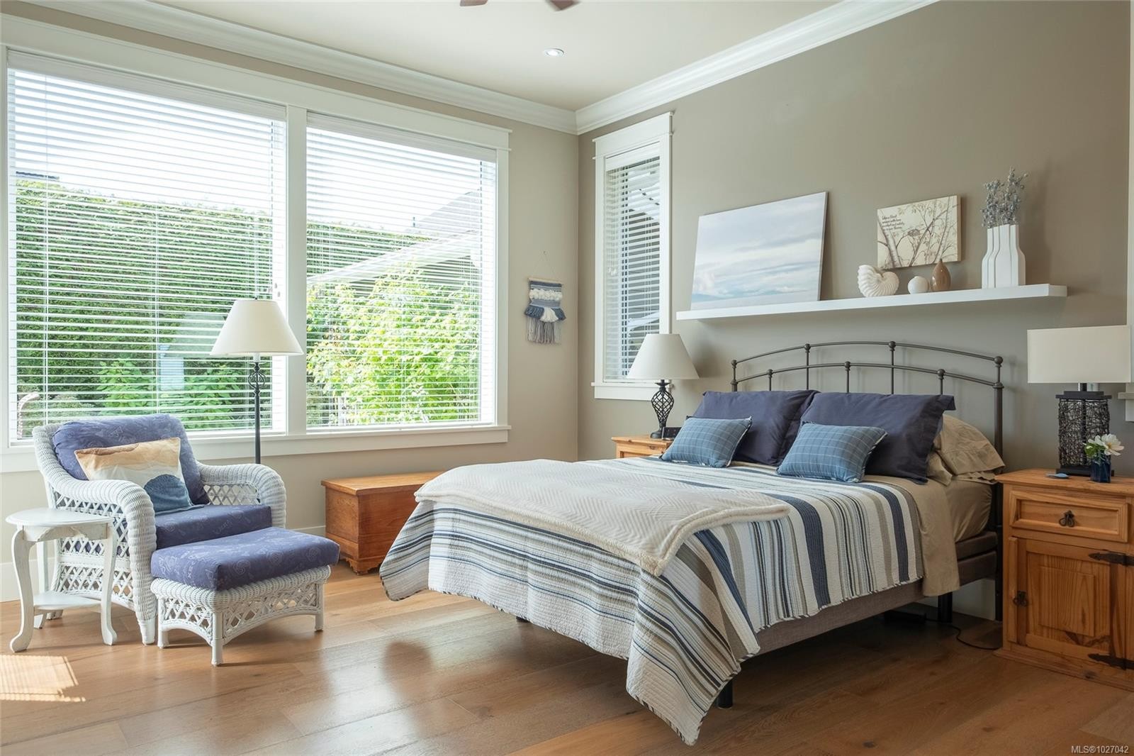 856 Bluffs Dr, Qualicum Beach, BC