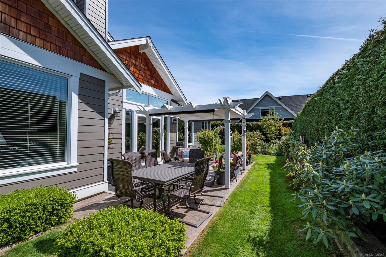 856 Bluffs Dr, Qualicum Beach, BC