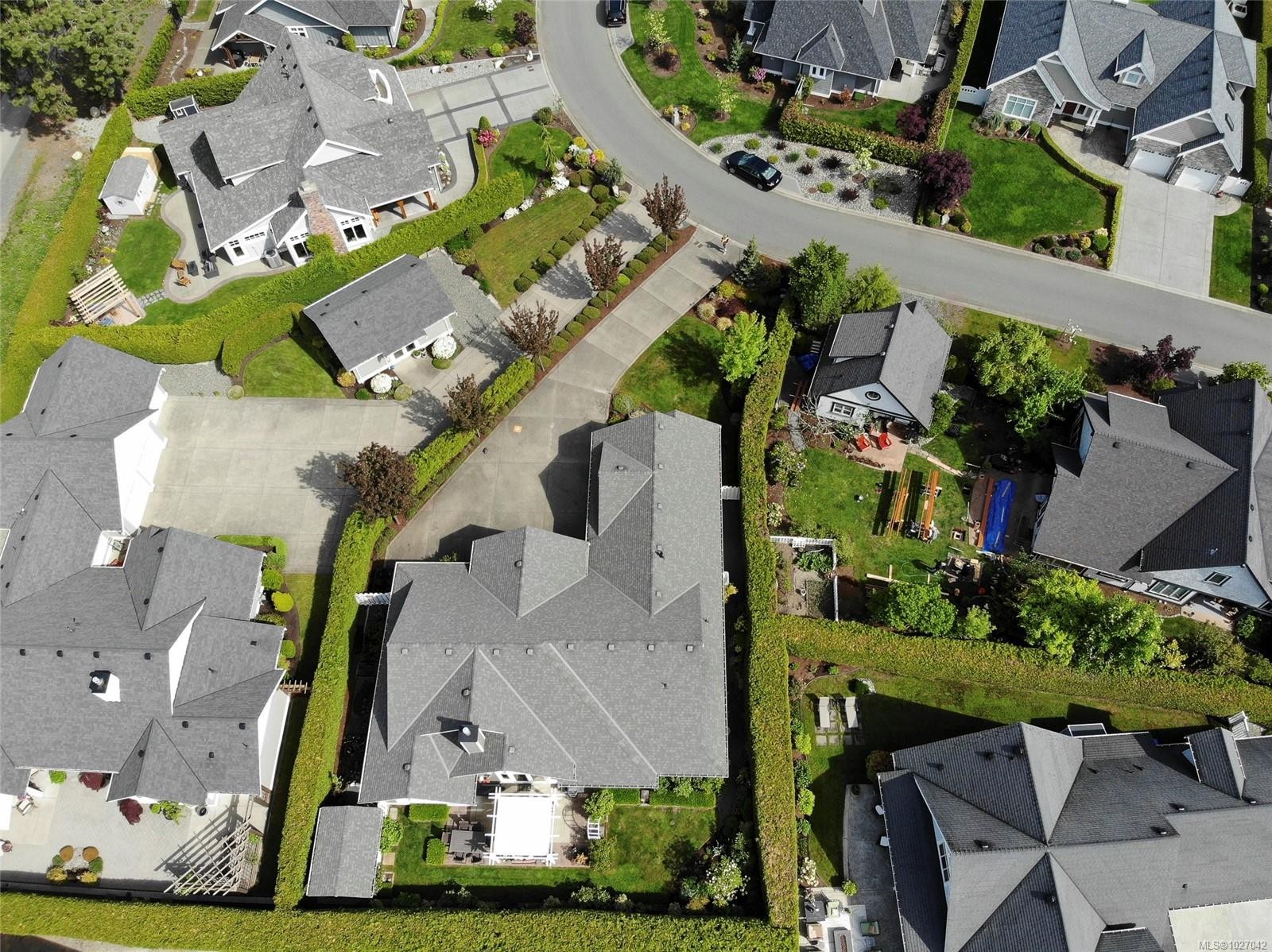 856 Bluffs Dr, Qualicum Beach, BC