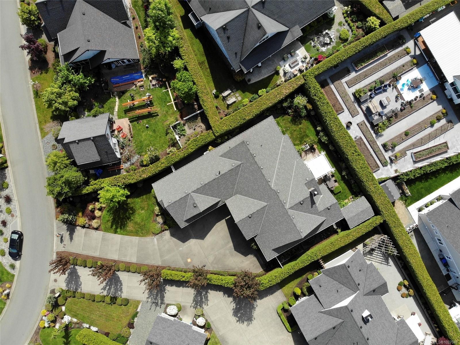 856 Bluffs Dr, Qualicum Beach, BC