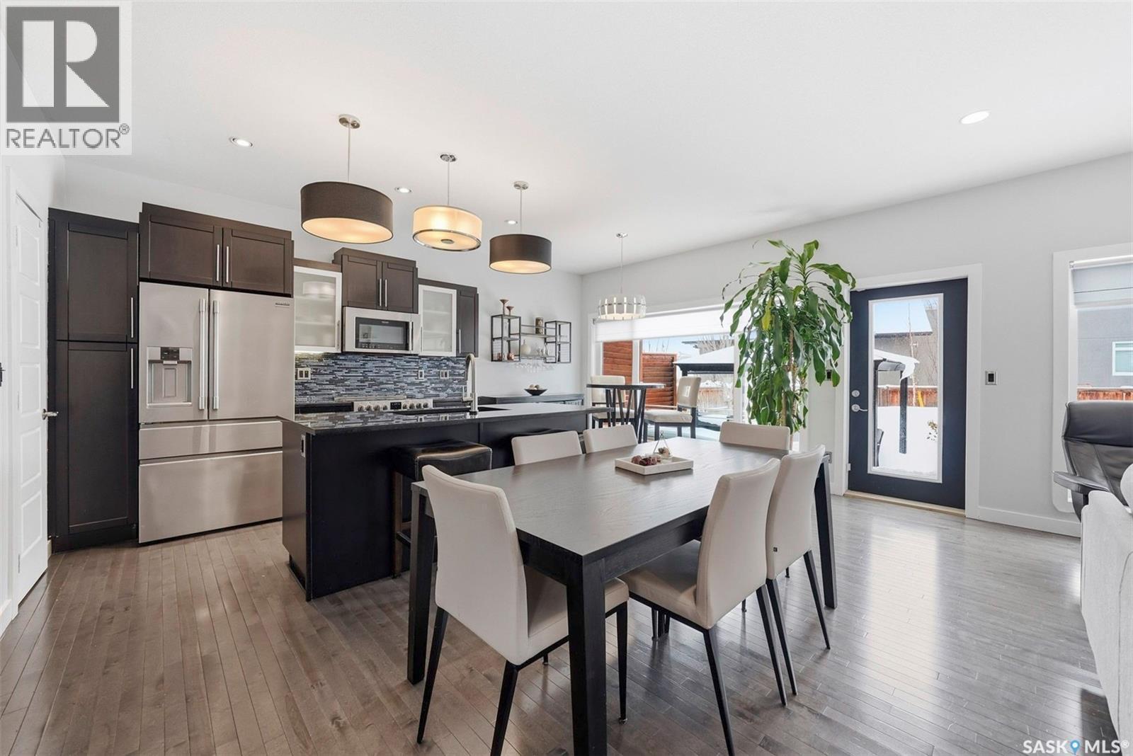 707 Sauer Crescent, Saskatoon, SK - Indoor Photo Showing Dining Room