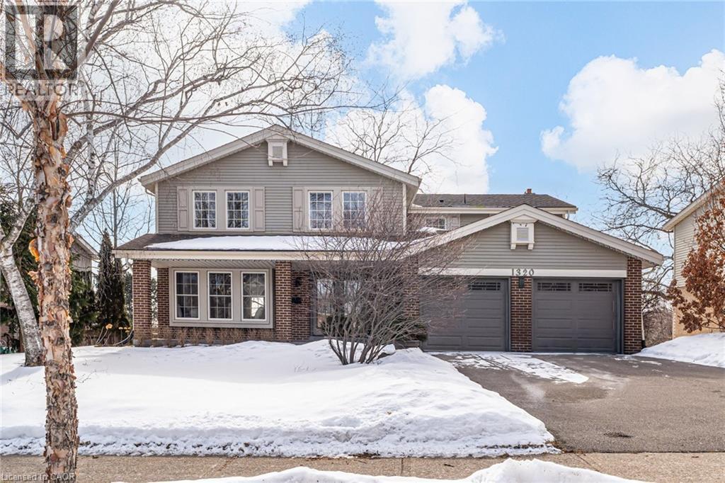 1320 Monmouth Drive, Burlington, ON - Outdoor With Facade