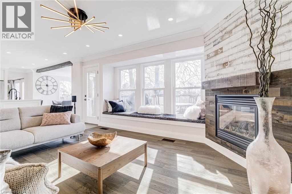 1320 Monmouth Drive, Burlington, ON - Indoor Photo Showing Living Room With Fireplace