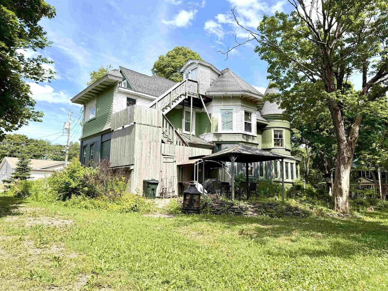 57 Havelock Street, Amherst, NS