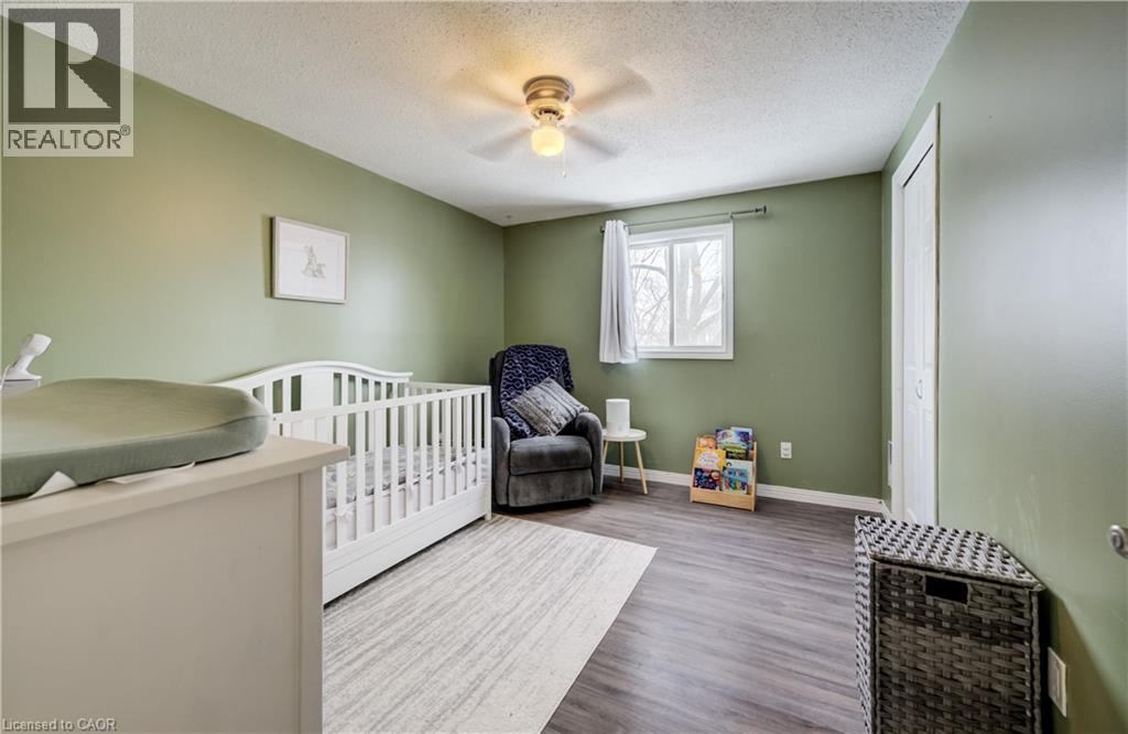 35 Glendan Court, Cambridge, ON - Indoor Photo Showing Bedroom
