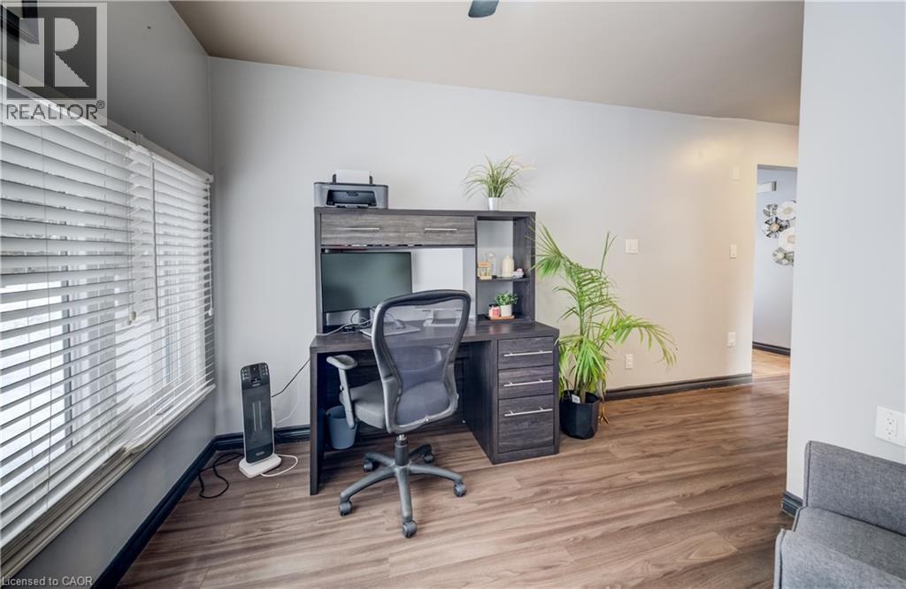 35 Glendan Court, Cambridge, ON - Indoor Photo Showing Office