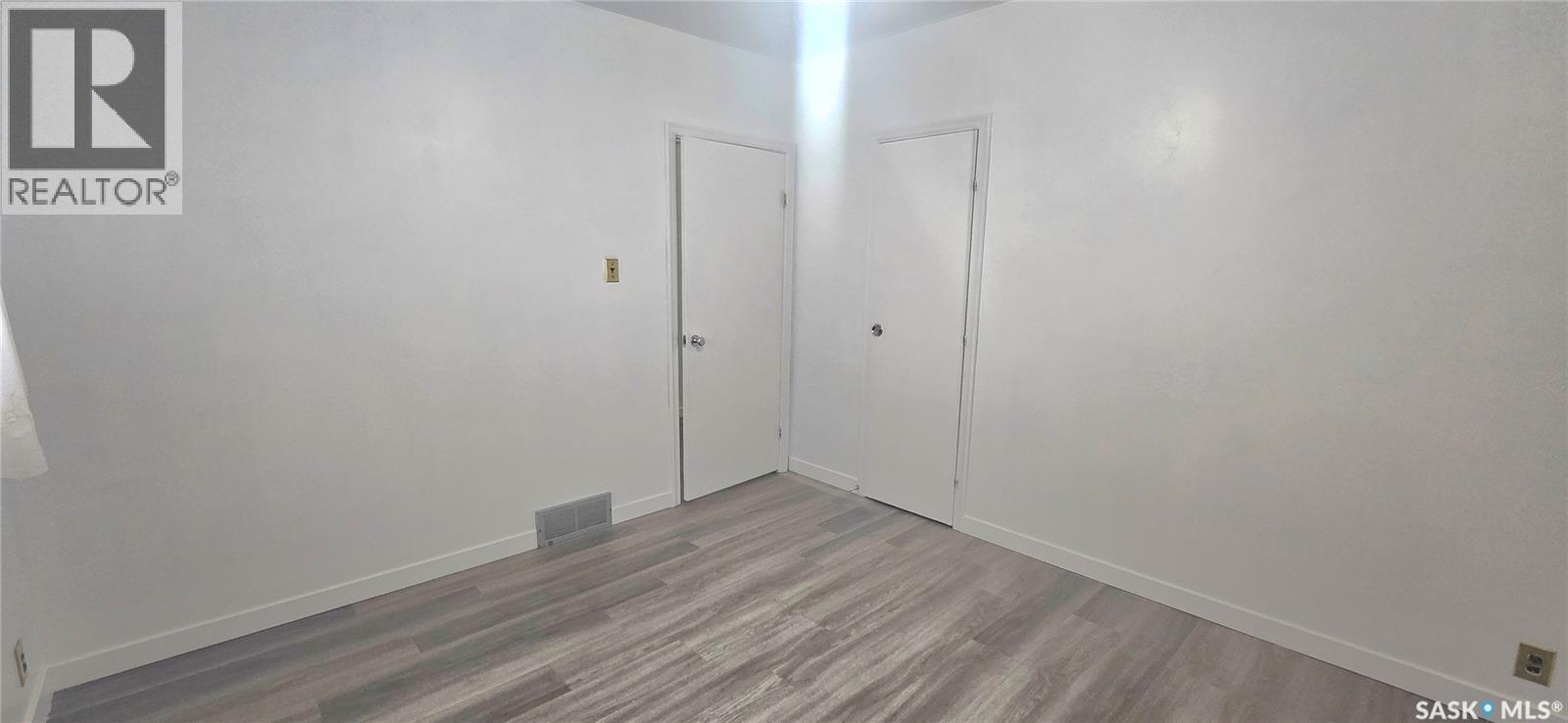 422 Mullin Avenue E, Regina, SK - Indoor Photo Showing Other Room