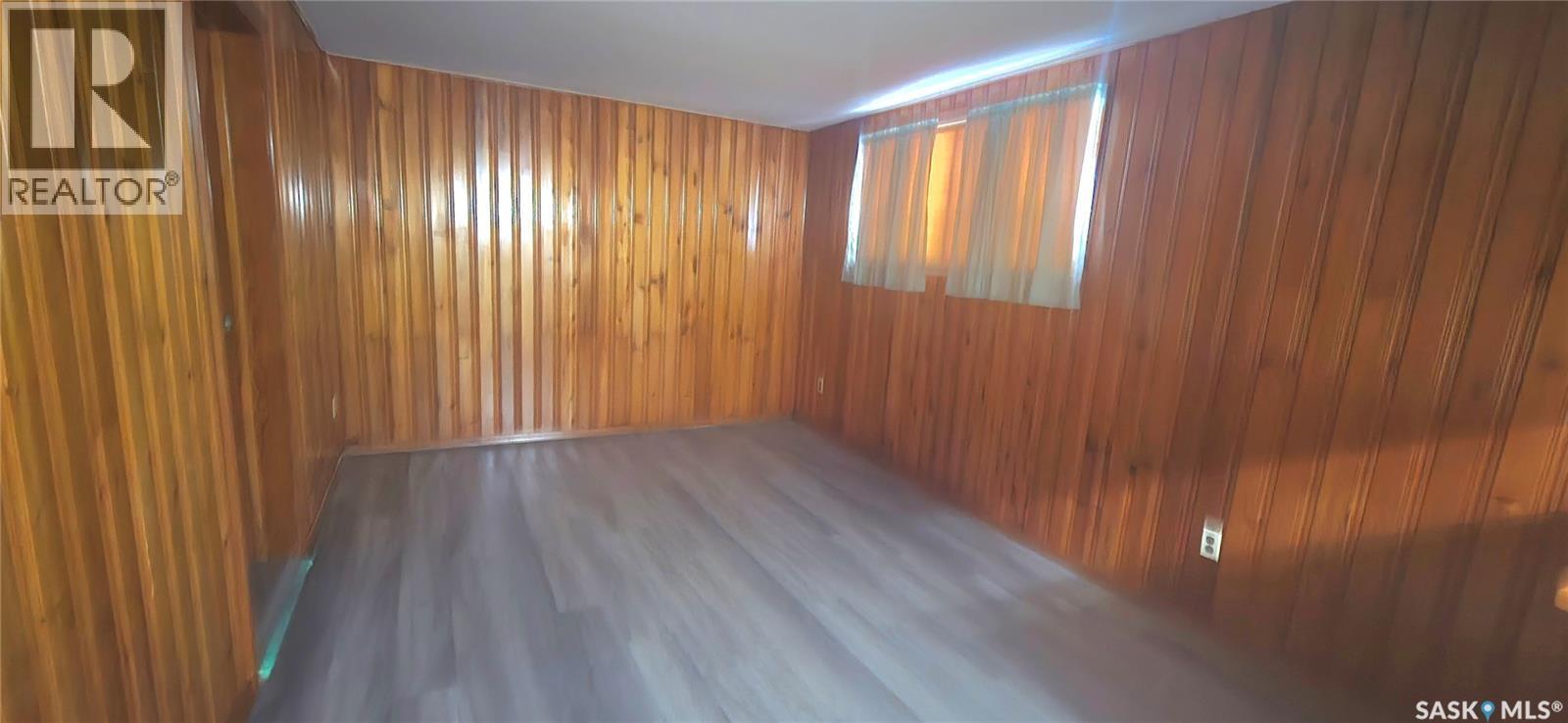 422 Mullin Avenue E, Regina, SK - Indoor Photo Showing Other Room