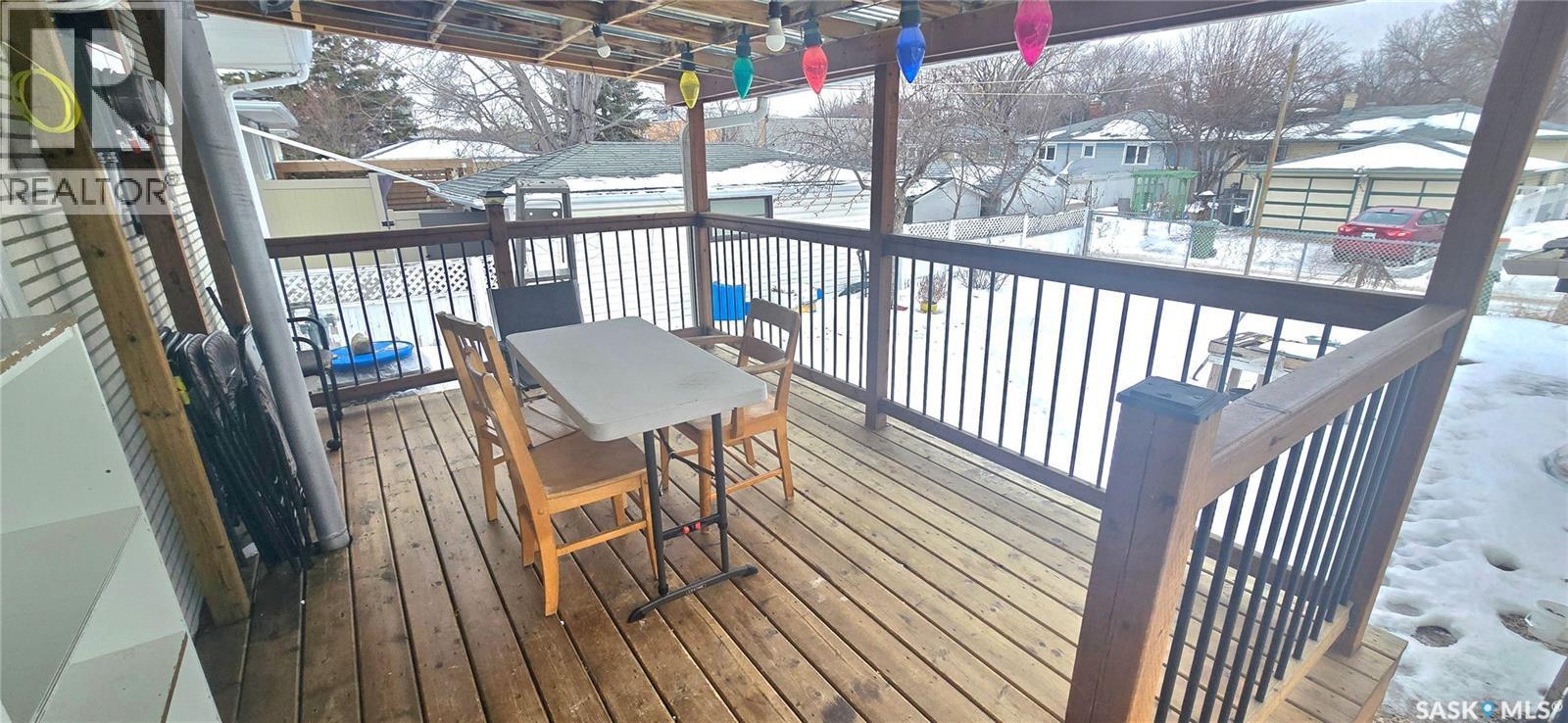 422 Mullin Avenue E, Regina, SK - Outdoor With Deck Patio Veranda With Exterior
