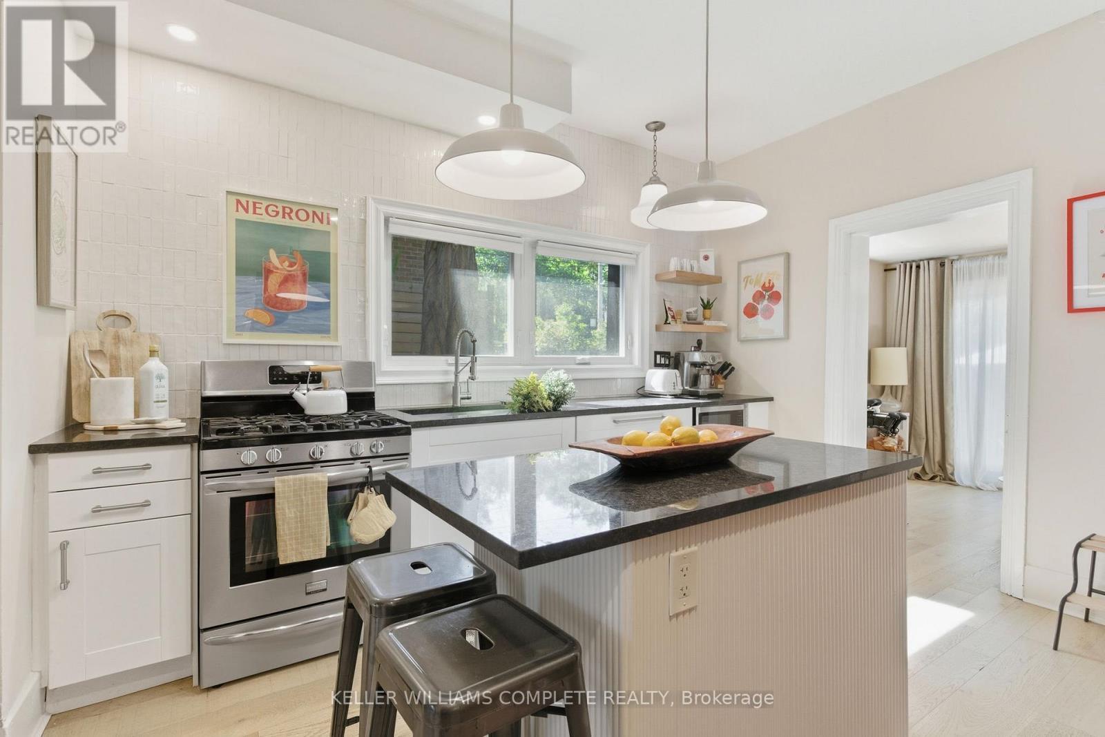 48 Liberty Street, Hamilton, ON - Indoor