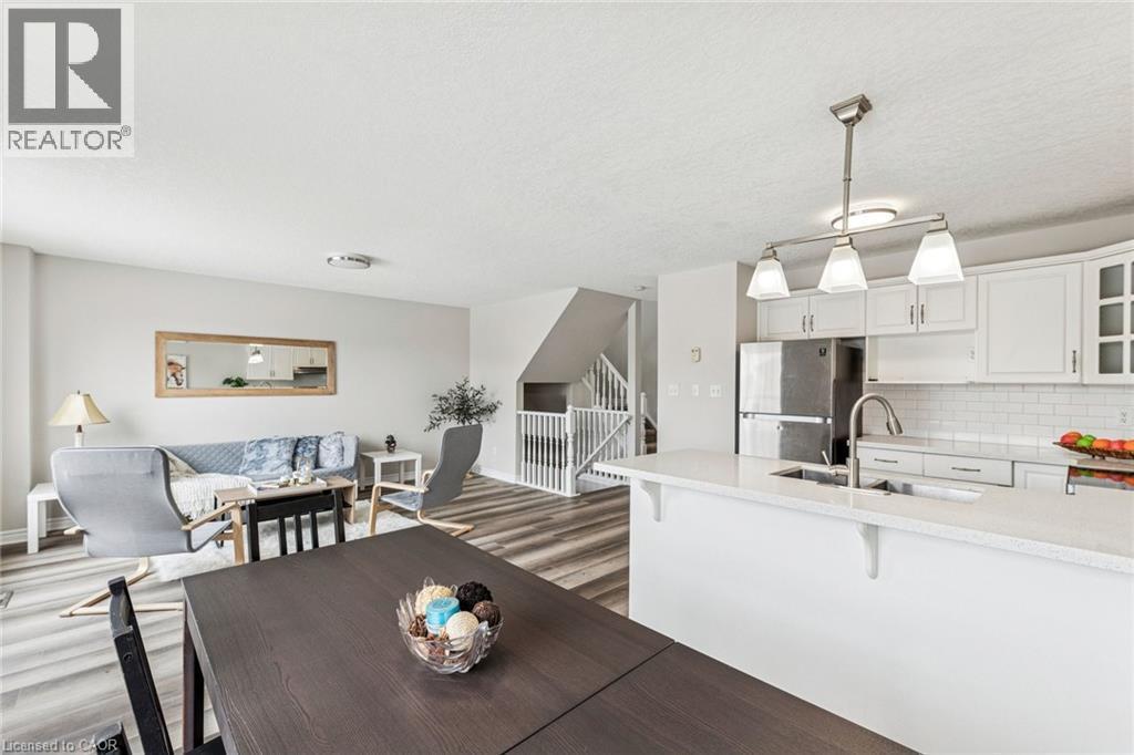 81 Penhale Avenue, St. Thomas, ON - Indoor Photo Showing Kitchen