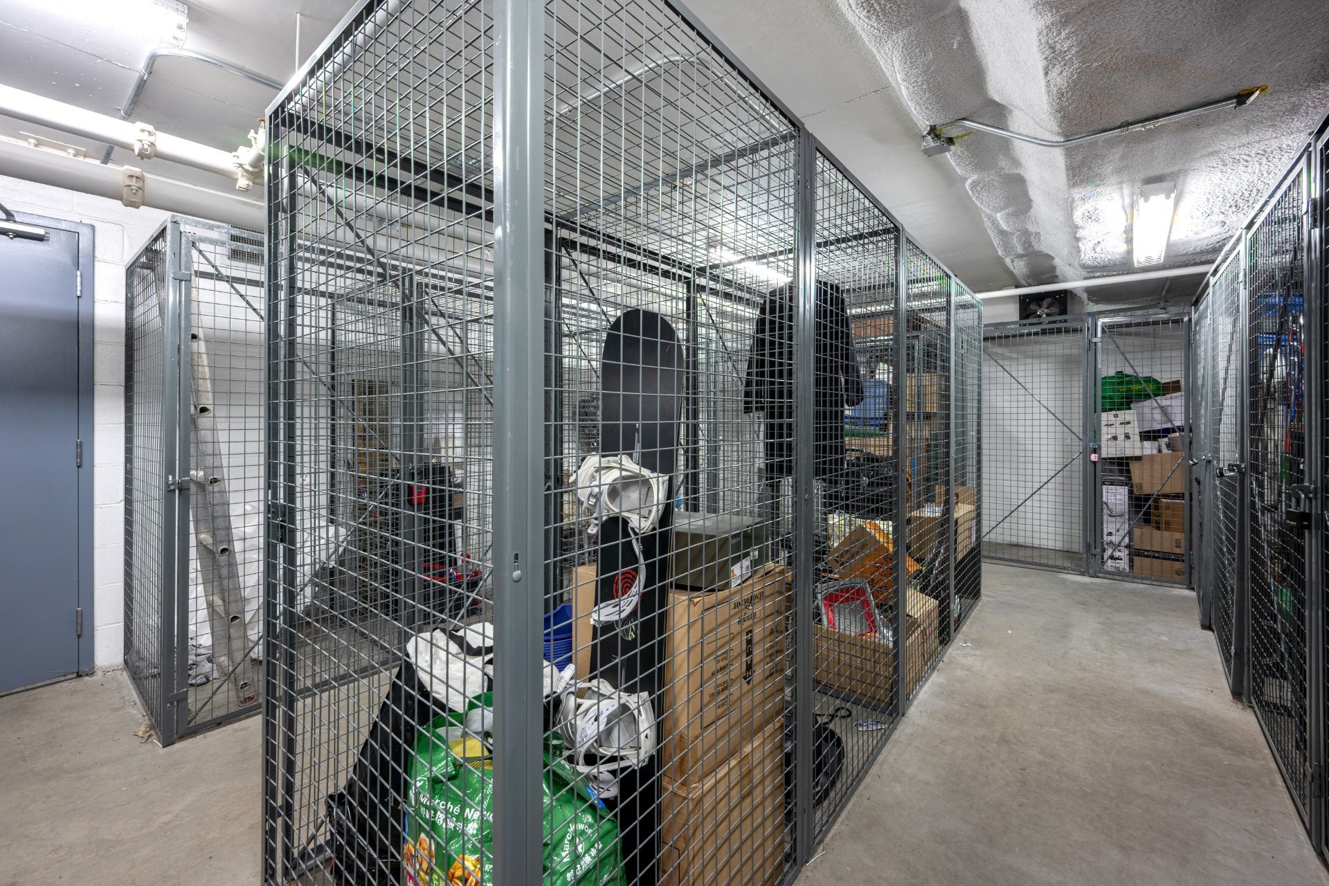 Rangement - 210-901 Av. Beaumont, Montréal (Villeray/Saint-Michel/Parc-Extension), QC - Indoor With Storage