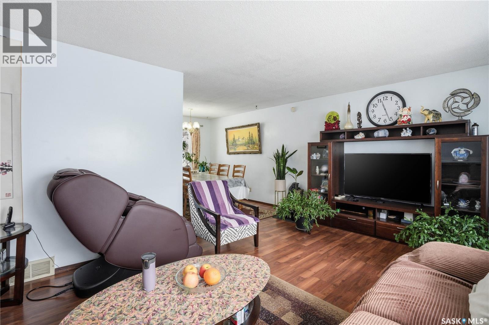 3165 Milton Street, Saskatoon, SK - Indoor Photo Showing Living Room