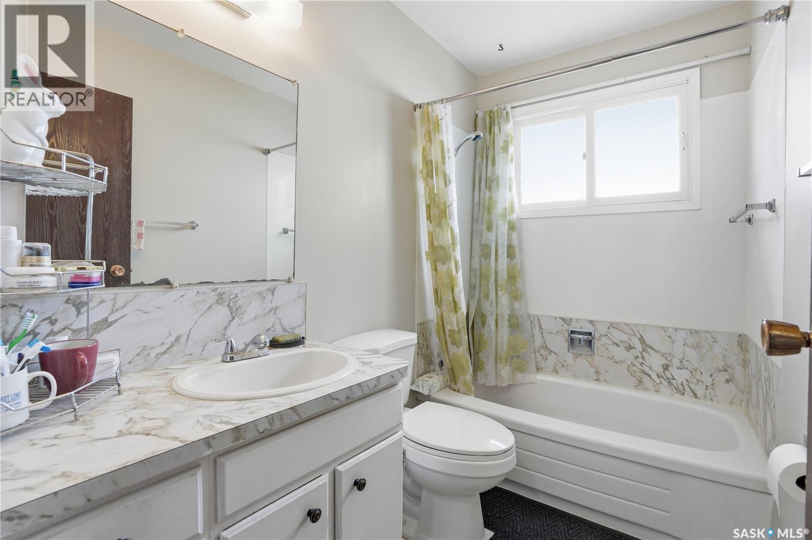 3165 Milton Street, Saskatoon, SK - Indoor Photo Showing Bathroom