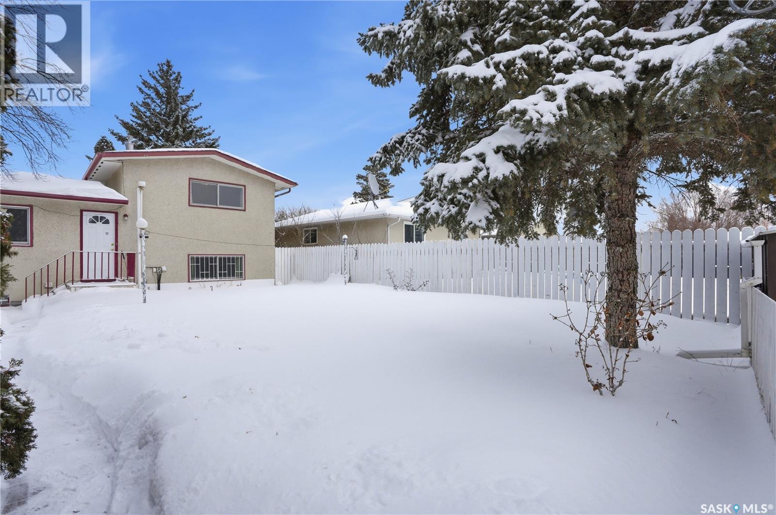 3165 Milton Street, Saskatoon, SK - Outdoor