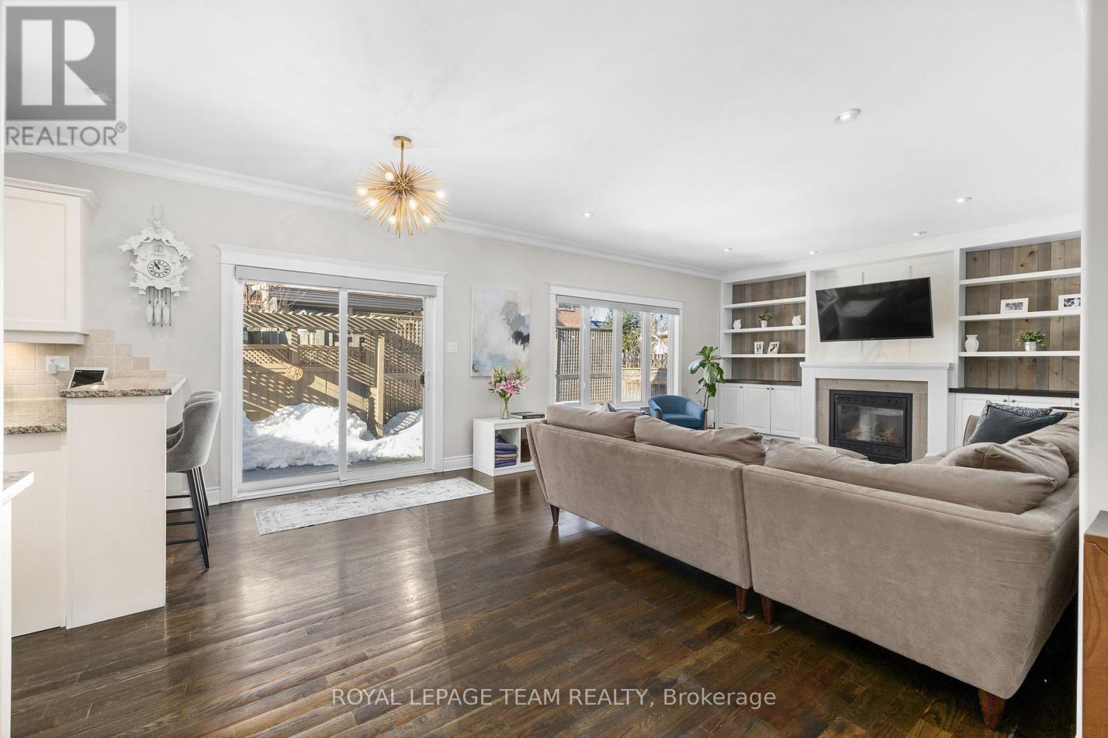 112 Cole Porter Street, Ottawa, ON - Indoor Photo Showing Living Room With Fireplace