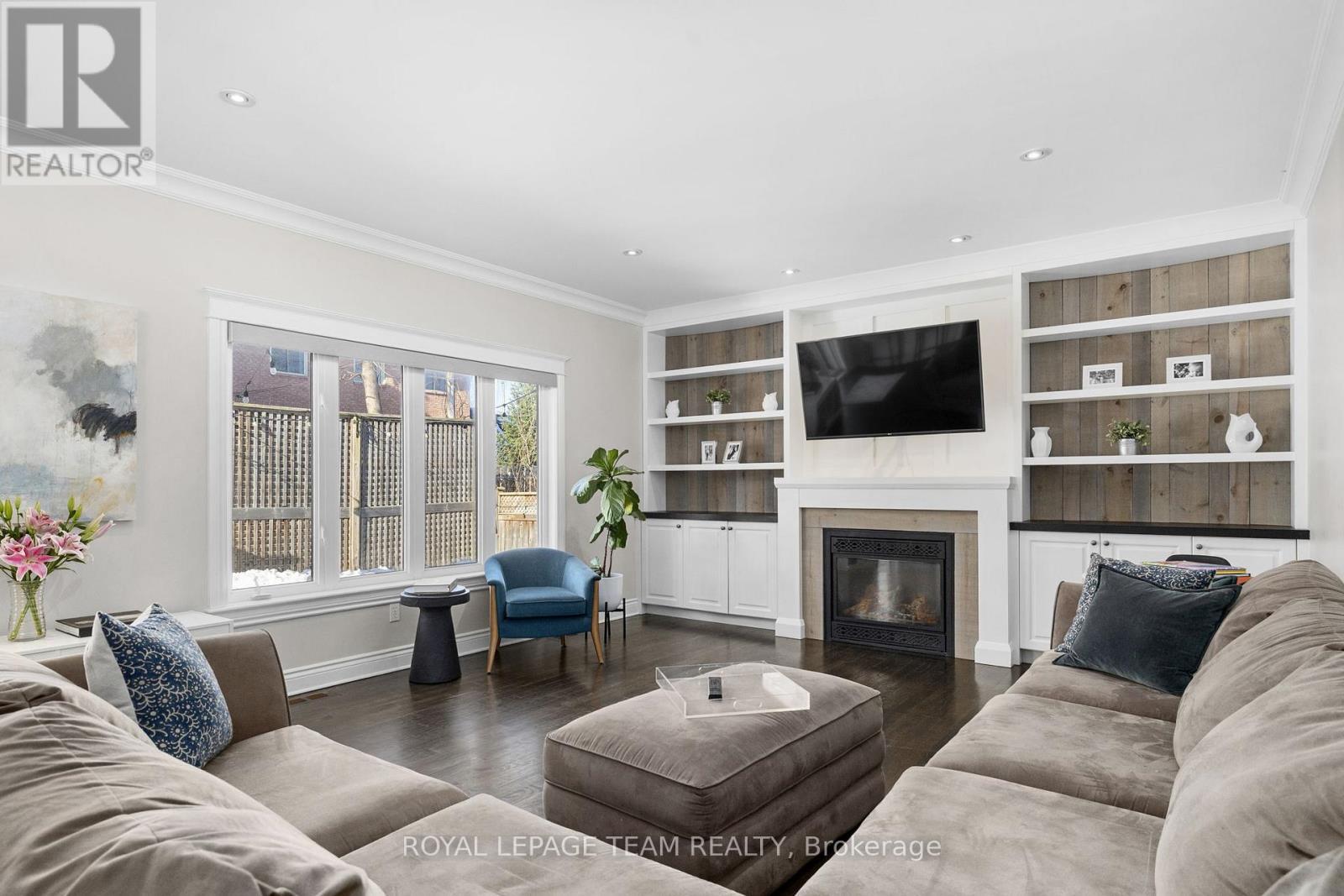 112 Cole Porter Street, Ottawa, ON - Indoor Photo Showing Living Room With Fireplace