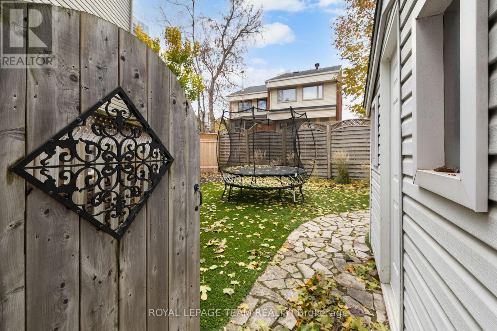 112 Cole Porter Street, Ottawa, ON - Outdoor
