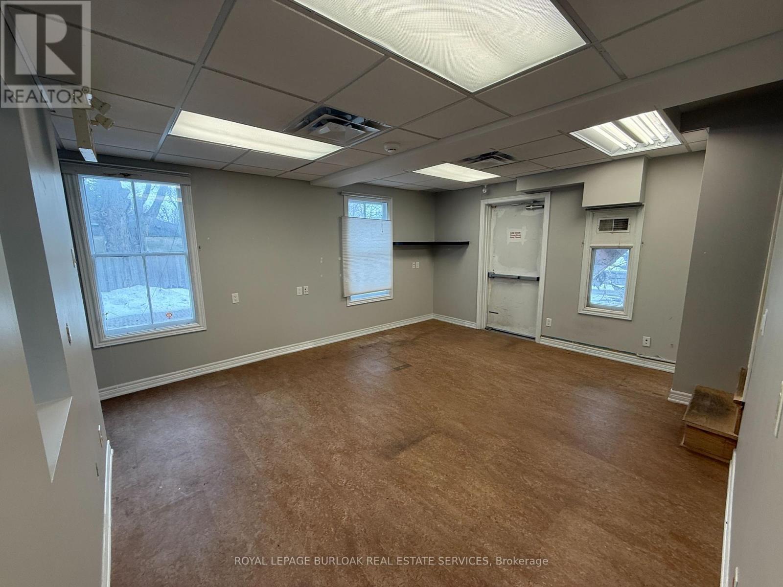 446 Plains Road E, Burlington, ON