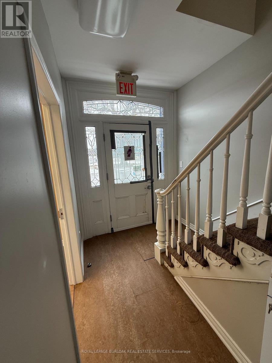 446 Plains Road E, Burlington, ON