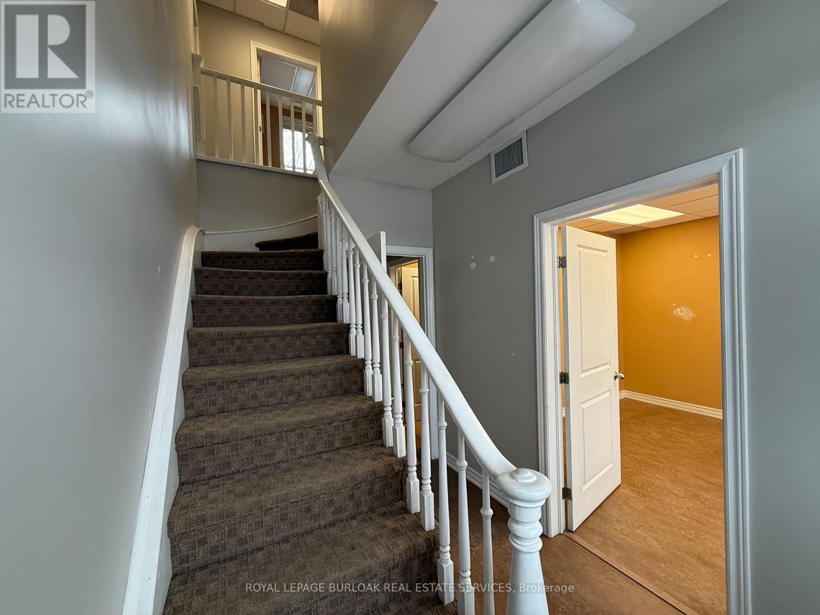 446 Plains Road E, Burlington, ON