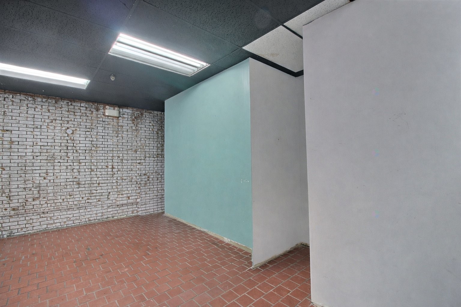 Mud Room - 75 Av. Principale, Rouyn-Noranda, QC - Indoor Photo Showing Other Room