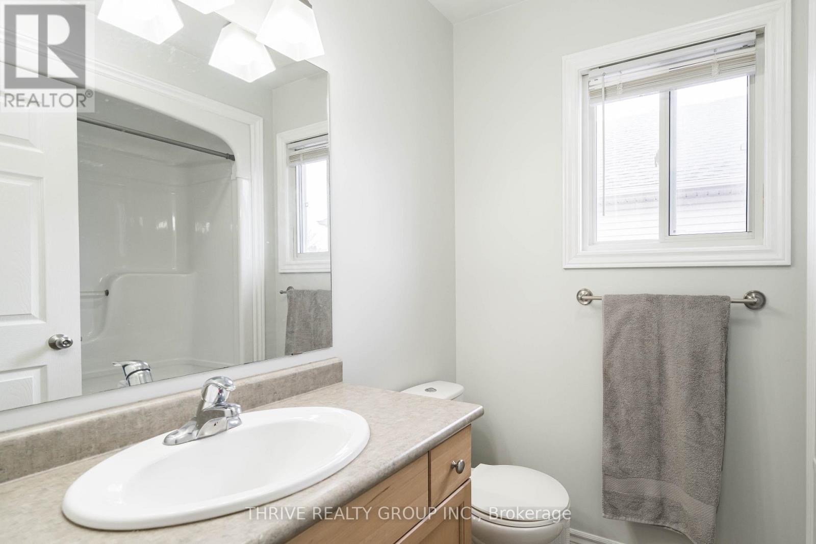 53 Brookside Drive, St. Thomas, ON - Indoor Photo Showing Bathroom